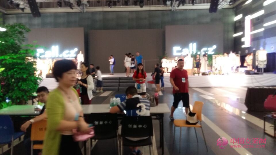 棉麻女装意澳2016春夏新品发布会现场报道[图1]