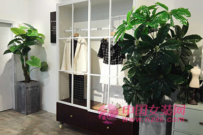 Banana CC女装与童装店两店齐开,绽放夏都!(图7) Banana CC女装与童装店两店齐开,绽放夏都!(图7)