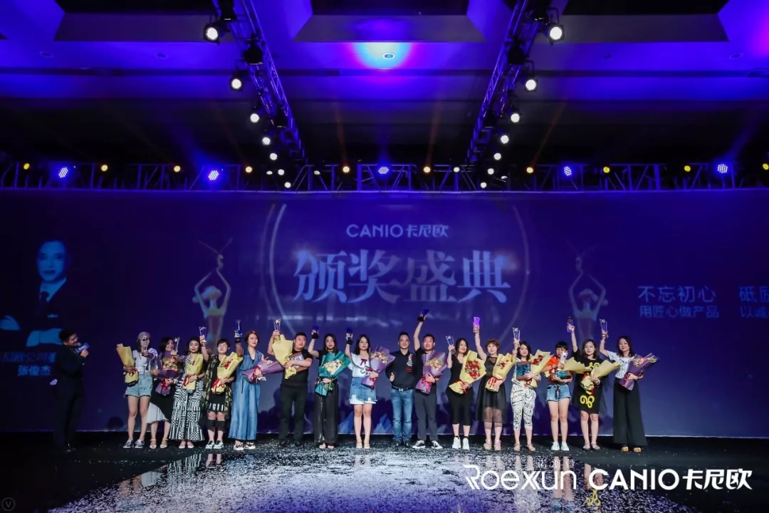 你是别人的风景,却看湿了我的眼睛!—ONE ONLY 5.20特刊。(图5) 你是别人的风景,却看湿了我的眼睛!—ONE ONLY 5.20特刊。(图5)