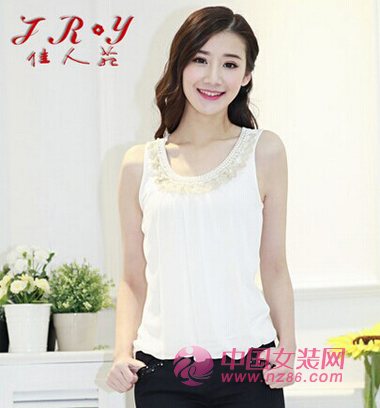 佳人苑穿出夏日清凉 秀出美丽身姿(图1)