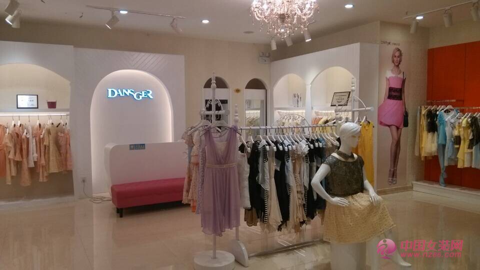 丹诗格尔入驻湖北宜昌香山福久源店(图2)