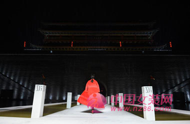 穿越千年的时尚盛宴 雪歌西安“城•墙”SHOW震撼落幕!(图8)
