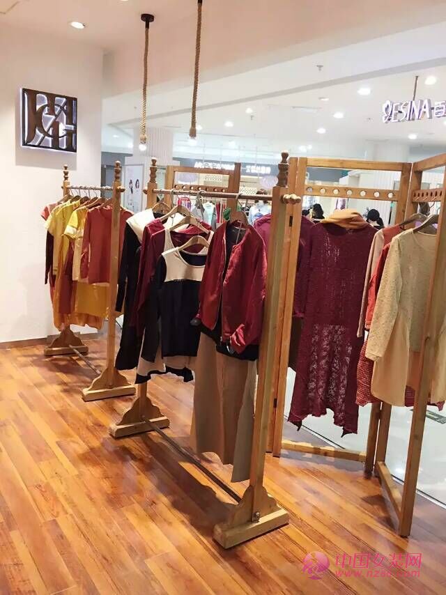 嘉彩女装郑州店成功开业(图5)