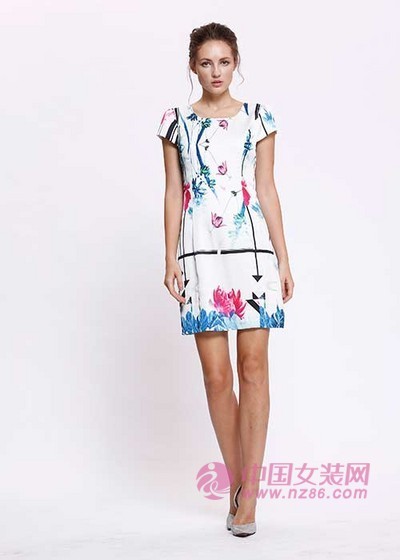 芮色丨印花连衣裙 魅力装扮散发都市女人味[图1]