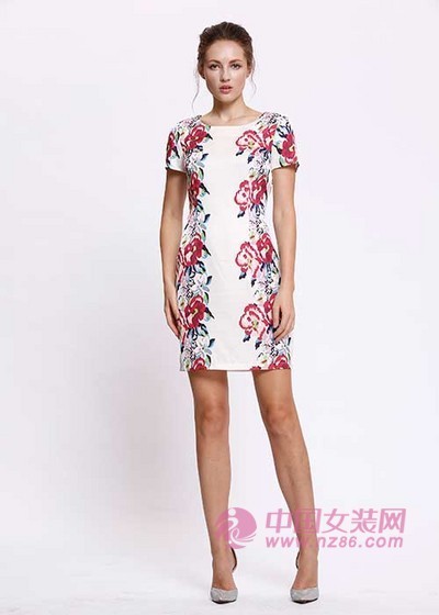 芮色丨印花连衣裙 魅力装扮散发都市女人味[图2]