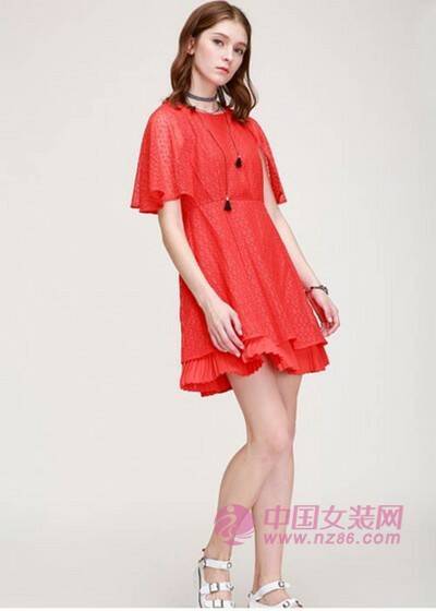夺宝奇兵|衣橱里永远不少的连衣裙[图2]