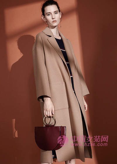 米茜尔|秋冬凹造型的必备外套(图2)