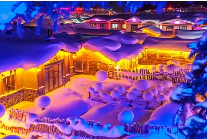 雨贝尔UBLER 时尚羽绒服在苍茫的雪天展现不一样的魅力色彩[图2]