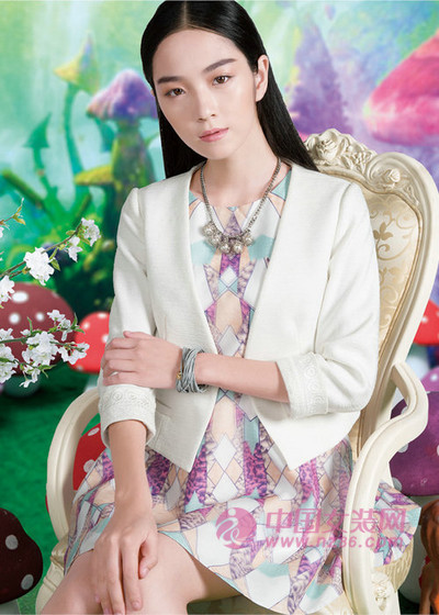 金粉名裳2015秋季新品 淑女和帅气一样都不少[图1]