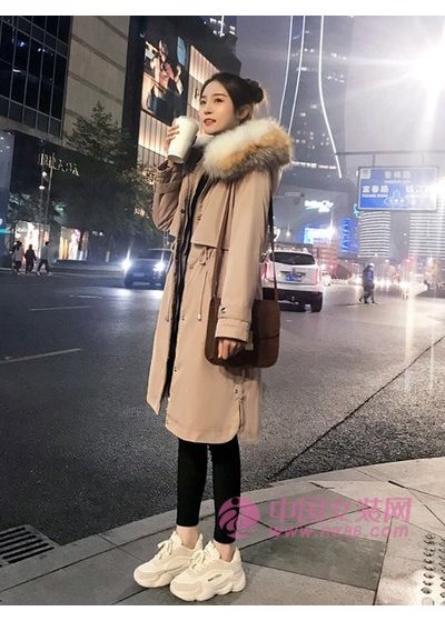 北京惠品2019冬装派克服新款画册(图11)