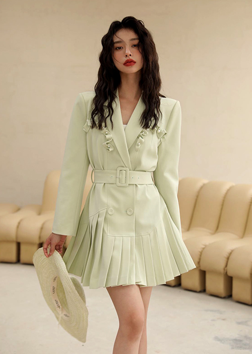 简诣2022春装新款画册