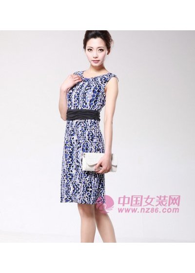8size2012新款画册(图10)