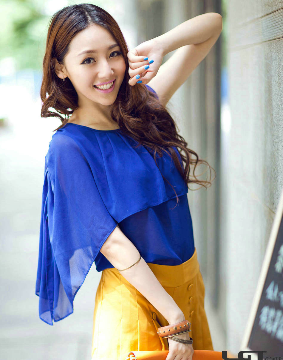 艾上乐品2012新款画册