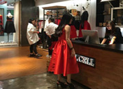 如何营造出服装店铺浓郁的销售氛围