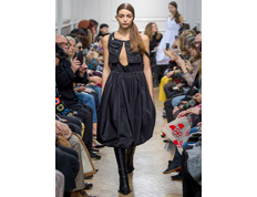 J.W.Anderson Fall 2017秋冬伦敦时装周发布