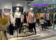 卖衣服技巧语言怎么说 如何拉近客户和导购之间的距离