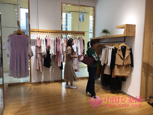 四月开店旺季 恭喜金蝶茜妮品牌女装喜迎山东烟台店开业大吉！[图4]