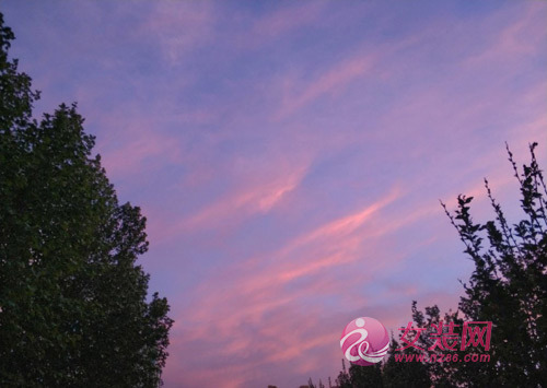 夏日衣橱告急,丹比奴粉色清凉单品轻松入夏!(图1) 夏日衣橱告急,丹比奴粉色清凉单品轻松入夏!(图1)
