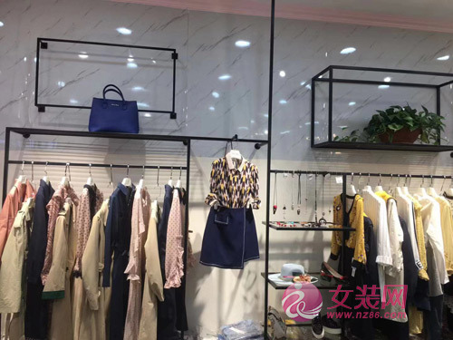 热烈祝贺爱诗帛雅女装西北代理商店铺升级成功,开业大吉!(图7) 热烈祝贺爱诗帛雅女装西北代理商店铺升级成功,开业大吉!(图7)