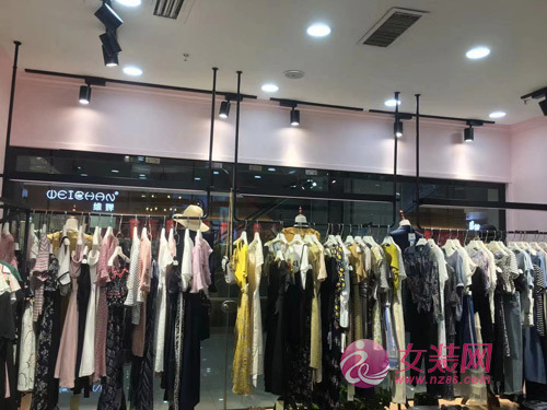 热烈祝贺爱诗帛雅女装西北代理商店铺升级成功,开业大吉!(图2) 热烈祝贺爱诗帛雅女装西北代理商店铺升级成功,开业大吉!(图2)