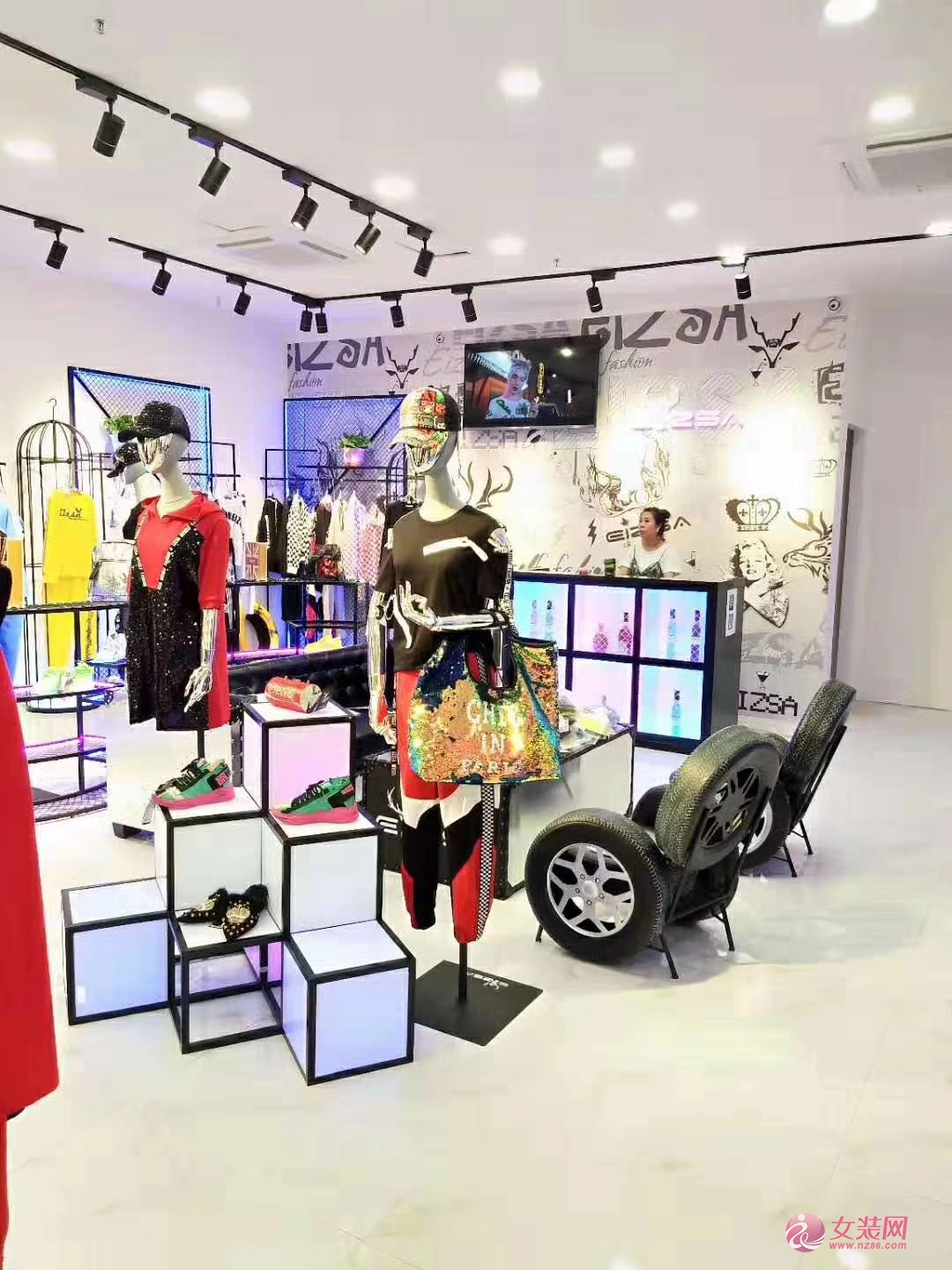 EIZSA艾卓拉3店齐开迎接七夕(图4)