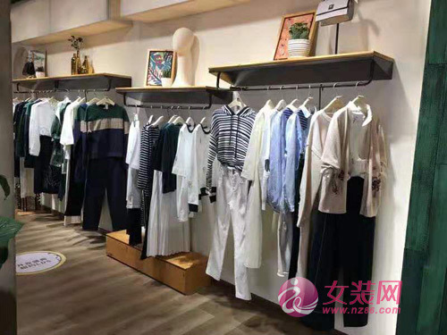 热烈祝贺戈蔓婷女装签约客户陕西陆女士新店盛大开业!(图4) 热烈祝贺戈蔓婷女装签约客户陕西陆女士新店盛大开业!(图4)