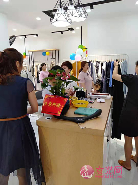 热烈祝贺延吉市百货大楼汀丁可女装专柜开业大吉！[图1]