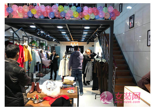 品牌折扣女装店赚钱吗 品牌折扣店适合什么样的人群开(图1) 品牌折扣女装店赚钱吗 品牌折扣店适合什么样的人群开(图1)