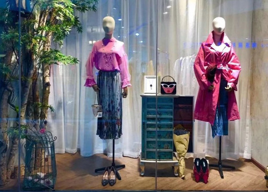 梅雨季节服装店客流量少怎么办 如何提高服装店销量(图2)