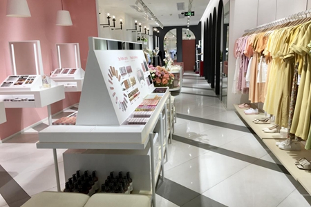 37°生活美学女装新潮设计，赢得无数女性的认可与青睐！(图2)