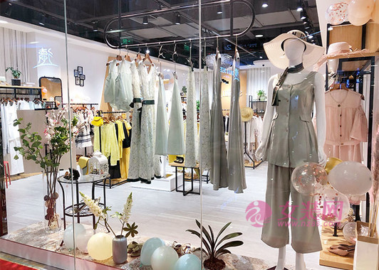 女装店直播卖货的方法语言技巧 如何直播带货更有效(图2) 女装店直播卖货的方法语言技巧 如何直播带货更有效(图2)