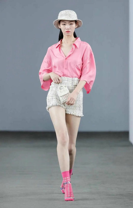 S/S 2021深圳时装周:朗黛国际 | 聚澎湃之活力,启新出发(图21) S/S 2021深圳时装周:朗黛国际 | 聚澎湃之活力,启新出发(图21)