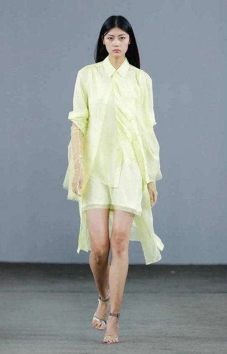 S/S 2021深圳时装周:朗黛国际 | 聚澎湃之活力,启新出发(图24) S/S 2021深圳时装周:朗黛国际 | 聚澎湃之活力,启新出发(图24)