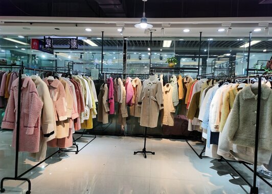 品牌女装加盟开店 教你从这三个方面去选择(图2)