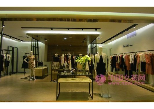 BBLLUUEEcolor旗舰店/专卖店/专柜形象(图2)