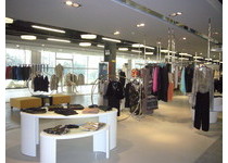 丝绸世界女装店铺