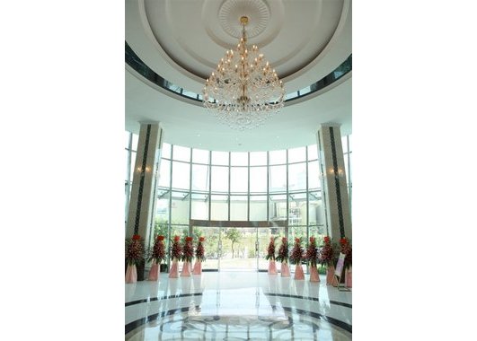 BORN BEAUTIFUL旗舰店/专卖店/专柜形象(图1)