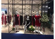 歌娜菲女装店铺