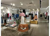 画甸旗舰店/专卖店/专柜形象