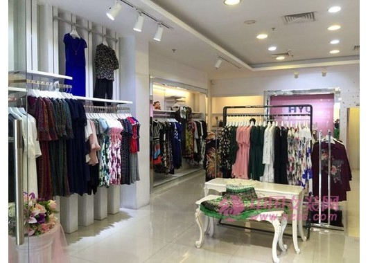 德庆县花月秋服装店
