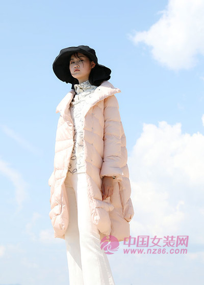 底色女装不可错过的爆款系列之羽绒服(图2) 底色女装不可错过的爆款系列之羽绒服(图2)