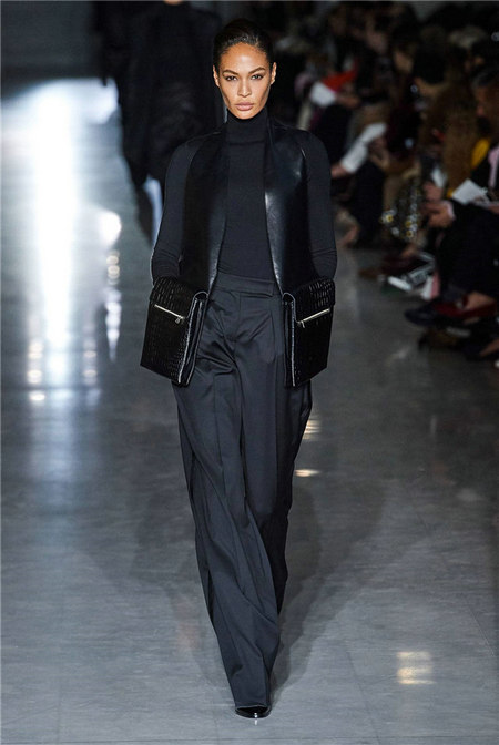 聪明女人的“性感政治学” Max Mara 2019秋冬米兰大秀(图7) 聪明女人的“性感政治学” Max Mara 2019秋冬米兰大秀(图7)