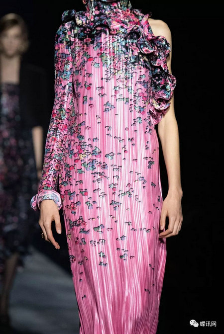 闯进 Givenchy 失乐园, 把 闯进 Givenchy 失乐园, 把