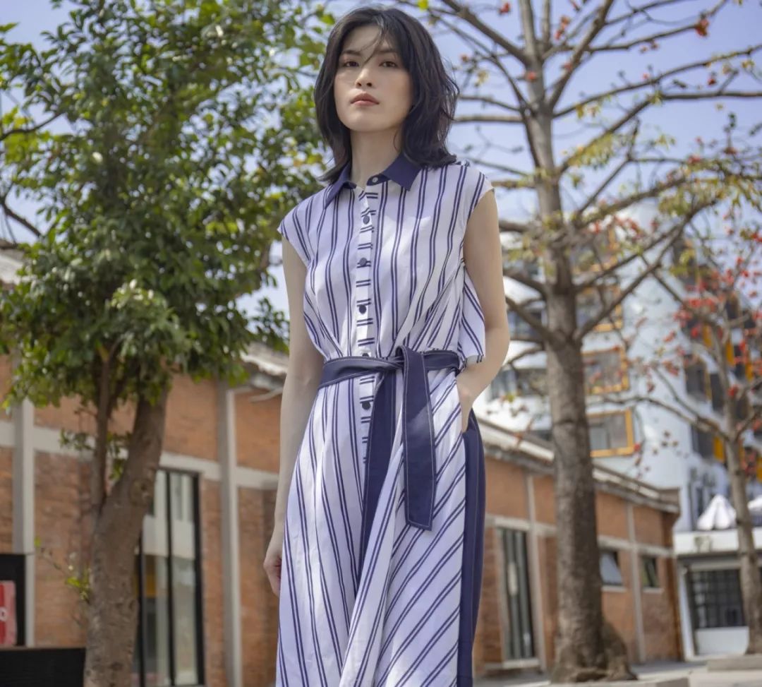 拒绝“游客照” Get下这份拍照技巧,教你如何一秒变女神!(图9) 拒绝“游客照” Get下这份拍照技巧,教你如何一秒变女神!(图9)