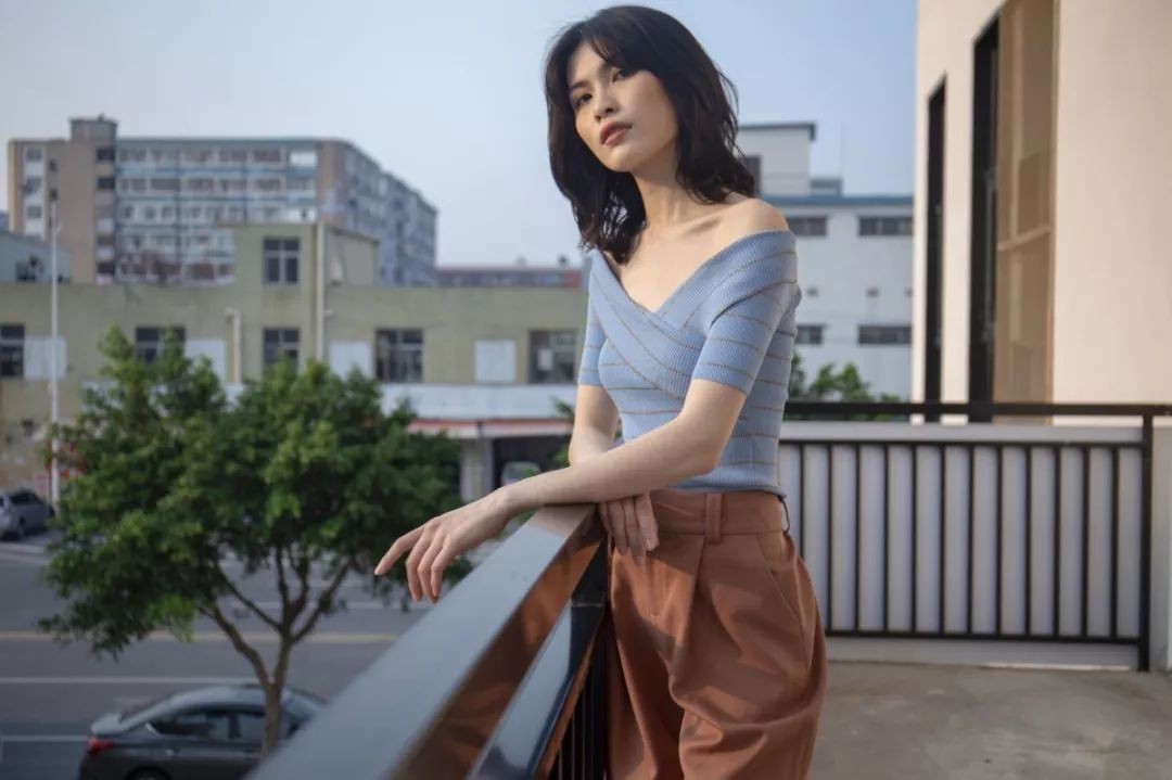 拒绝“游客照” Get下这份拍照技巧,教你如何一秒变女神!(图10) 拒绝“游客照” Get下这份拍照技巧,教你如何一秒变女神!(图10)