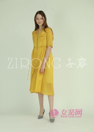 子容拯救肤色暗淡，黄色连衣裙清新靓丽显肤白，让你赚足回头率[图1]