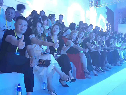 恭喜魅之女2019冬季新品发布会圆满落幕！[图3]