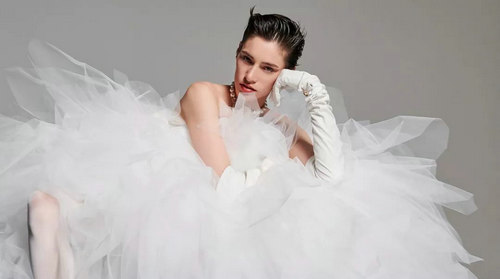 婚纱也要有反骨?Vivienne Westwood释出2020婚纱系列(图29) 婚纱也要有反骨?Vivienne Westwood释出2020婚纱系列(图29)