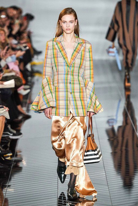 今秋最美的40套穿搭来了，必火！(图11)