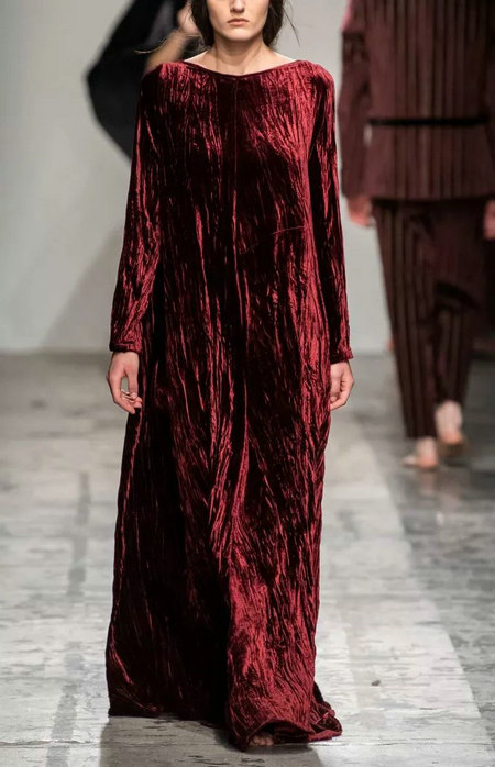 2020/21秋冬女装面料趋势 砂洗丝绒(图9)